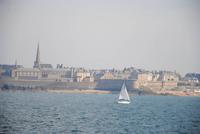 Blick auf St. Malo von der Fähre aus