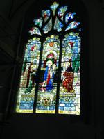 Kirchenfester der Kirche St. Peter Port