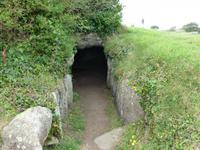 Le Creux és Faies Ganggrab (Dolmen)