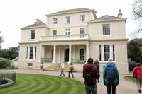 Im Privatgarten von Mr. Miles auf Jersey