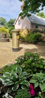 Insel Sark-Goldener Briefkasten.jpg