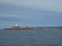 Jersey, Corbier Leuchtturm bei Flut