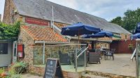 Mittagspause in der Les Fontaines Tavern im Norden von Jersey