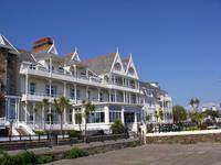 Ommaroo Hotel