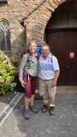 Reiseleiterin Felicitas Bachmann und Wanderführer Remi