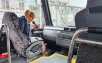 Reiseleiterin Gaby auf Guernsey