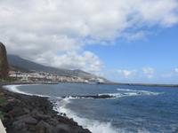 Blick zum Hafen von Santa Cruz de La Palma mit der AIDAcara