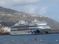 AIDAcara im Hafen von Santa Cruz de La Palma
