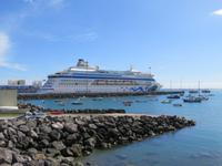 AIDAcara im Hafen von Puerto del Rosario