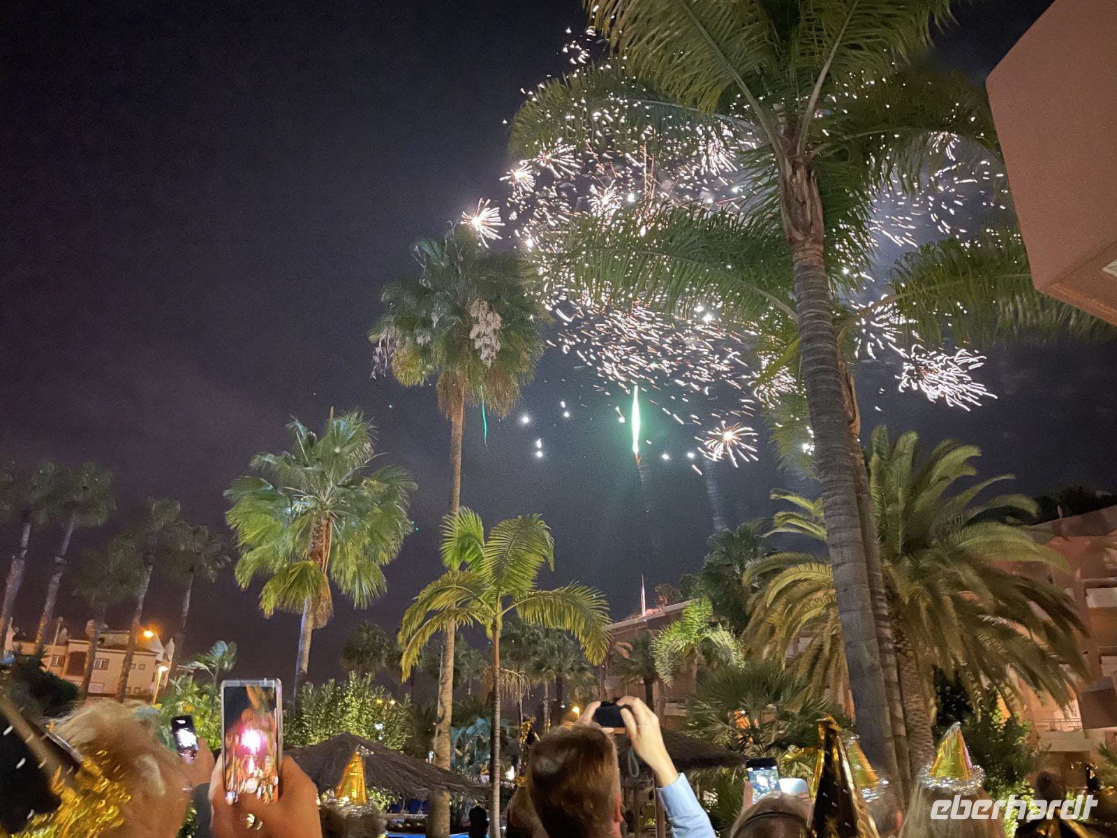 Nach dem Glockenschlag das Feuerwerk