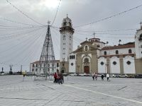 Weihnachtlich geschmückt - die Basilika von Candelaria