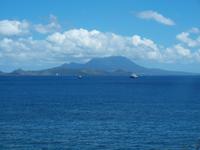 St. Kitts - Inselrundfahrt - Blick auf Nevis