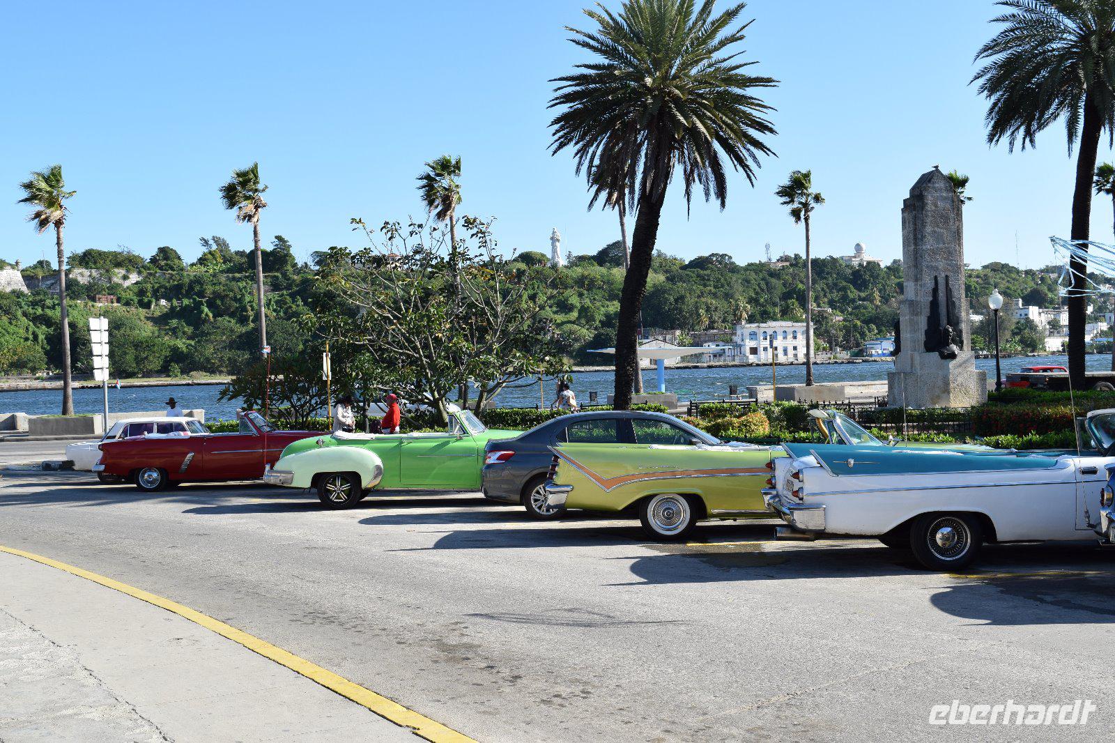 Havannas Oldtimer warten auf Gäste