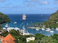 Blick in die Marigot Bay wo die Star Clipper ankert