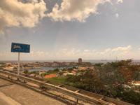Fahrt über die höchste Brücke der Karibik - Willemstad