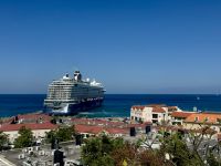 Blick auf die Mein Schiff 2