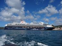 Kurze Bootsfahrt zum Grande Anse Beach