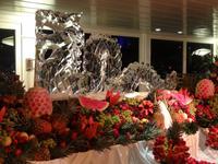 Früchte- und Schokoladenbuffet auf dem Pool-Deck