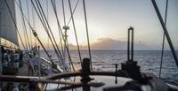 Sonnenaufgang an Deck