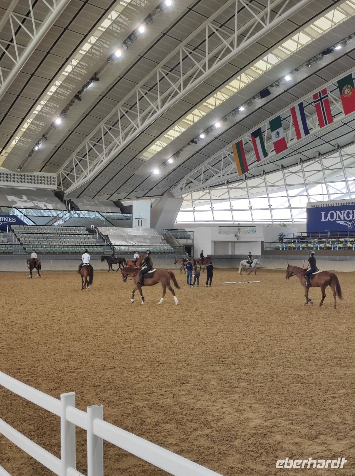 klimatisierte Indoor-Reithalle im  im 