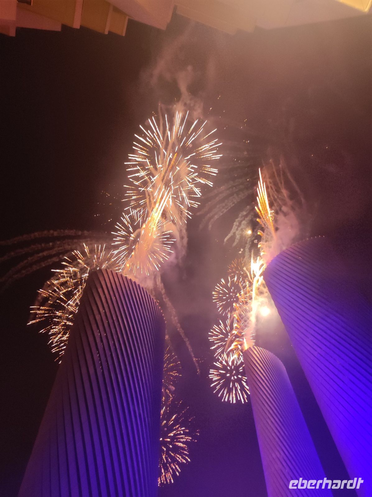 Silvester-Feuerwerk an den Lusail Towers in Doha, Katar