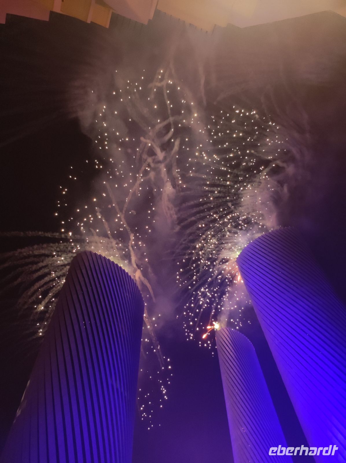 Silvester-Feuerwerk an den Lusail Towers in Doha, Katar