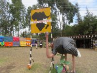 0071 Fahrt zum Nakuru-See - Stopp am Äquator