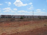 0956 Fahrt vom Tsavo-West zum Tsavo-Ost Nationalpark - Zug von Nairobi nach Mombasa 