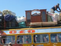 1160 Rückfahrt nach Nairobi - Impressionen von unterwegs - Umzug wird auch per Bus erledigt