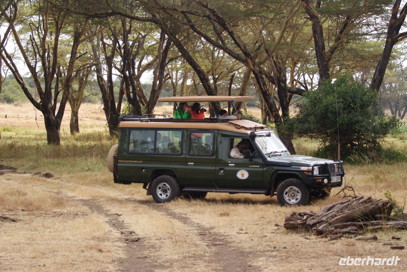 48 Eberhardt on tour