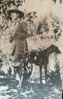 332 Karen Blixen mit 34 Jahren