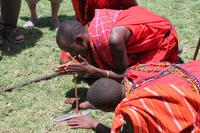 Massaidorf - Feuer machen