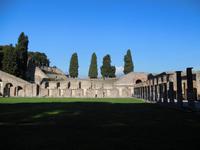 Blauer Himmel über Pompeji