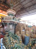 Brunnen und Ananas im Crawford Markt Mumbai