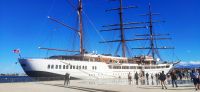 02-10 Zadar, Gruß an die Sonne mit Kreuzfahrtschiff