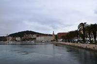 100 Split, Riva