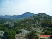 Kultstätte mit Grabhügel