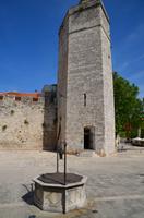 007 Zadar, Fünf Brunnen Platz und Kapetanova kula