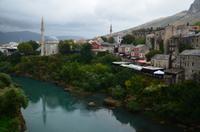 261 Mostar, Blick von der Alten Brücke auf die Goldmachergasse