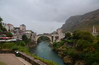 273 Mostar, Blick von der Mehmed Pasha Moschee zur Alten Brücke