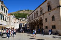 180 Dubrovnik, Rektorenpalast, Sponca Palast und Berg Srd