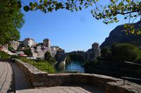 238 Mostar, Blick von der Mehmed Pascha Moschee zur Alten Brücke