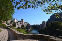 239 Mostar, Blick von der Mehmed Pascha Moschee zur Alten Brücke