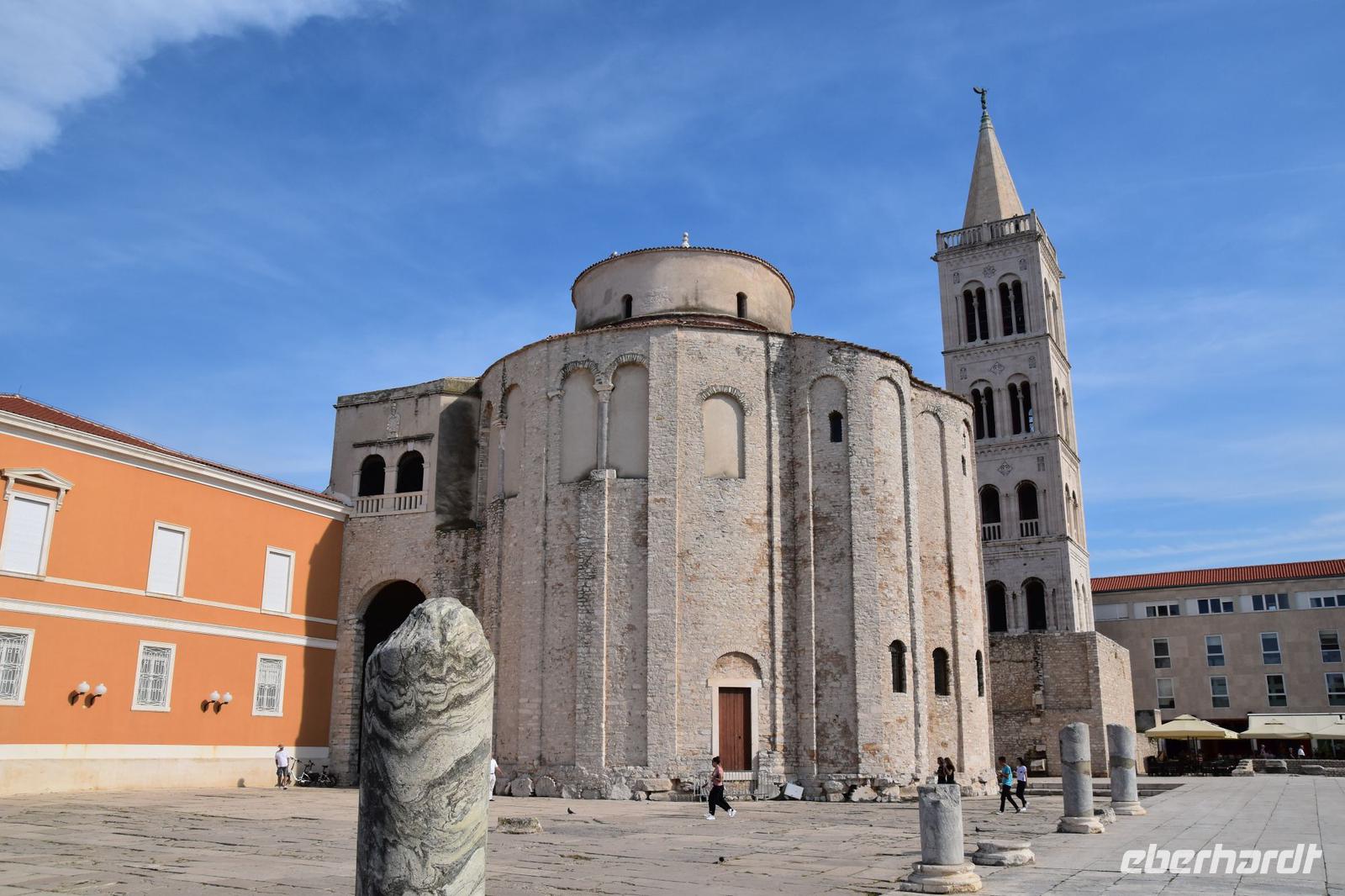 009 Zadar, Forum mit Donatuskirche und Campanile