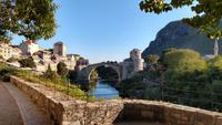 168 Mostar, Blick zur Altstadtbrücke