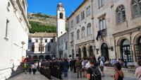 141 Dubrovnik, Marineevent vor Sponzapalst, Uhrturm und Stadtwache