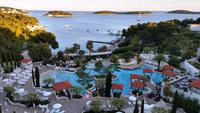 213b Hvar, Hotel Amfora