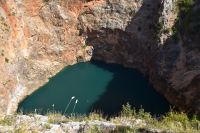 367 Imotski, Roter See