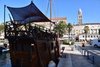 399 Split, Seetor mit Hafen