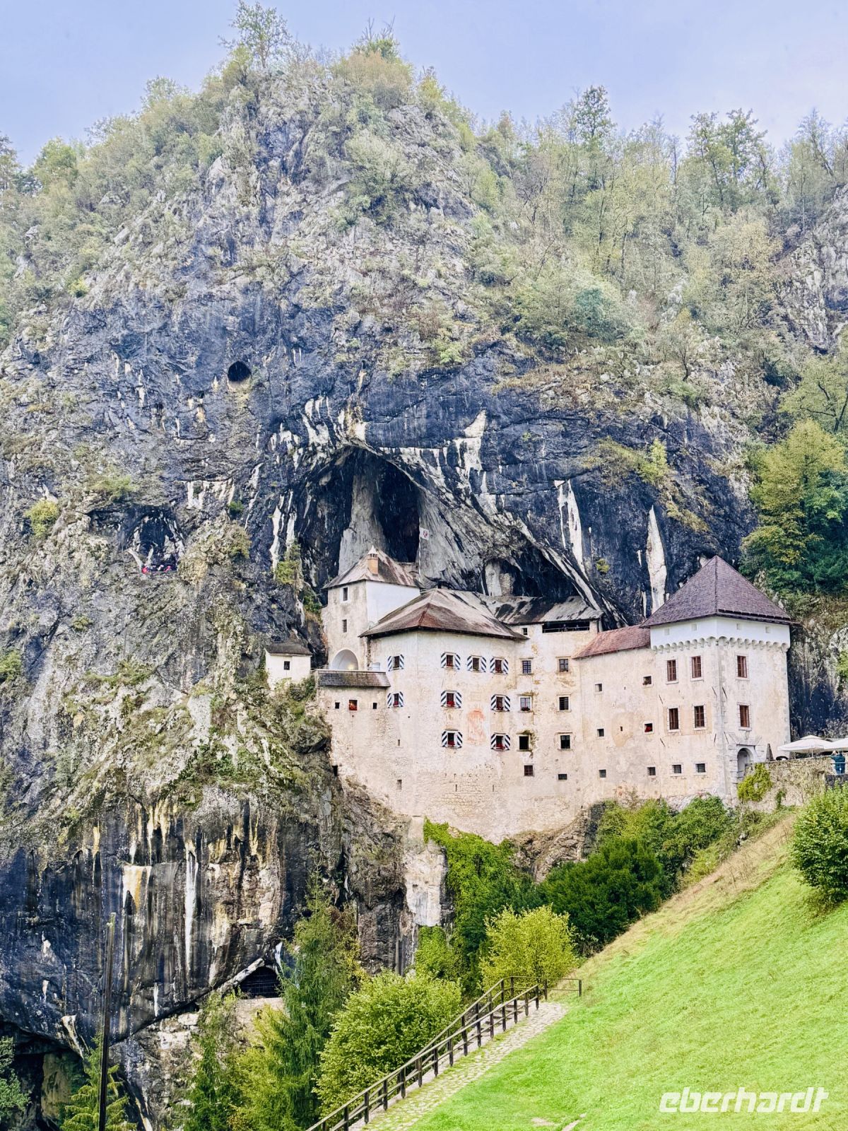 Tag 12 - Höhlenburg Predjama